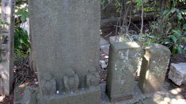 厳島神社の庚申塔