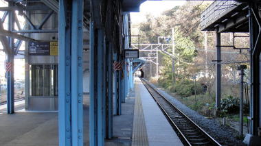 JR田浦駅ホーム2