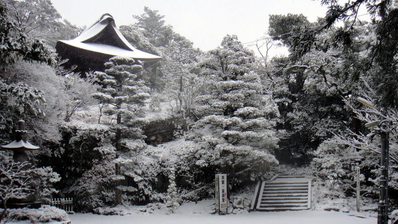 雪の神武寺