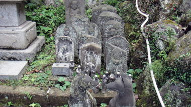 松久寺の石仏