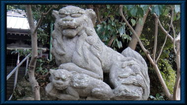 三嶋神社の狛犬阿形