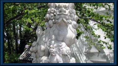 龍口明神社の狛犬吽形