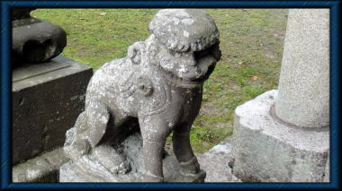白旗神社の狛犬吽形